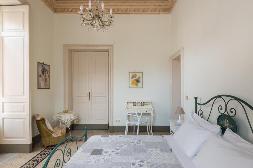 Palazzo Arcidiacono - Luxury Holidays Catania Exterior photo
